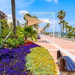 Luxurious Penthouse With Jacuzzi And Panoramic Sea Views 아파트 *