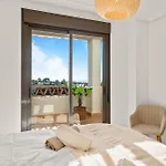 Luxurious Penthouse With Jacuzzi And Panoramic Sea Views 아파트 에스테포나